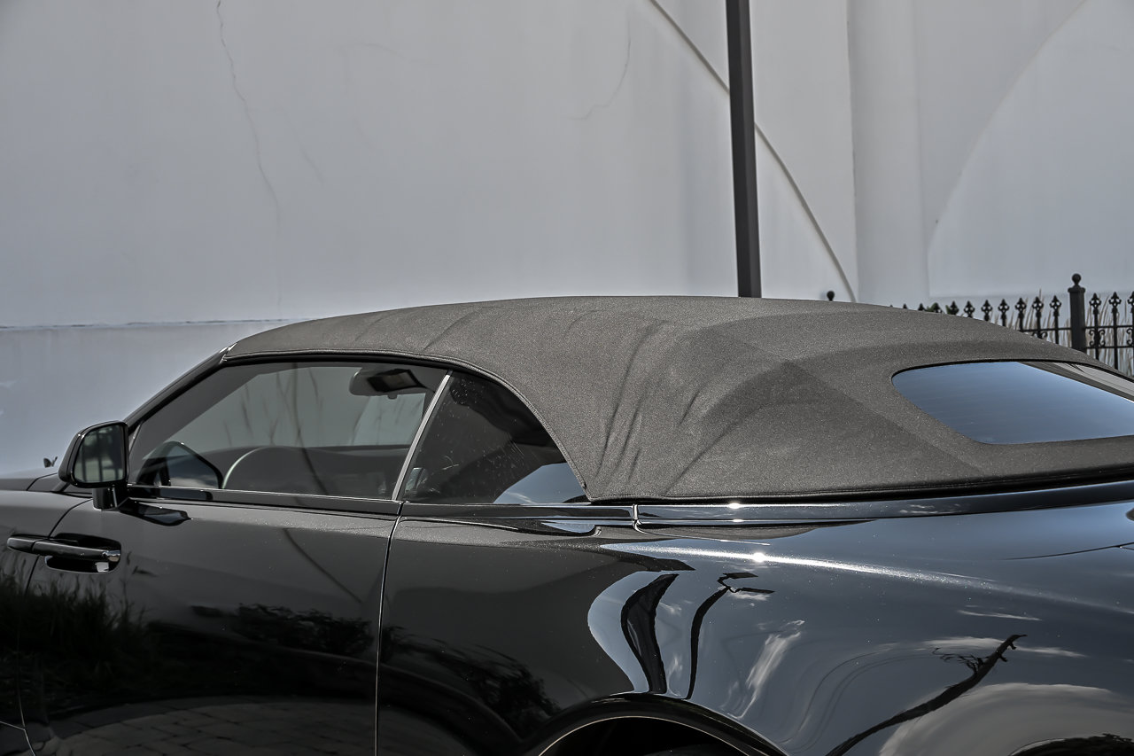 Used 2016 Rolls-Royce Dawn RWD image 19