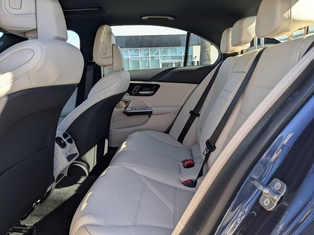 Used 2025 Mercedes-Benz C 300 4MATIC Sedan image 14