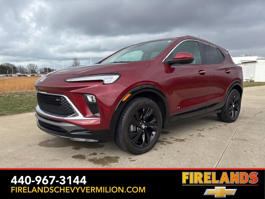 Used 2025 Buick Encore GX Sport Touring FWD image 1