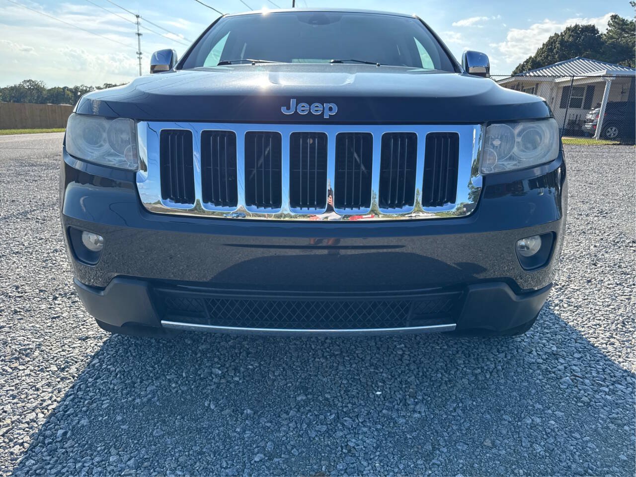Used 2012 Jeep Grand Cherokee Limited w/ Trailer Tow Group IV RWD image 24