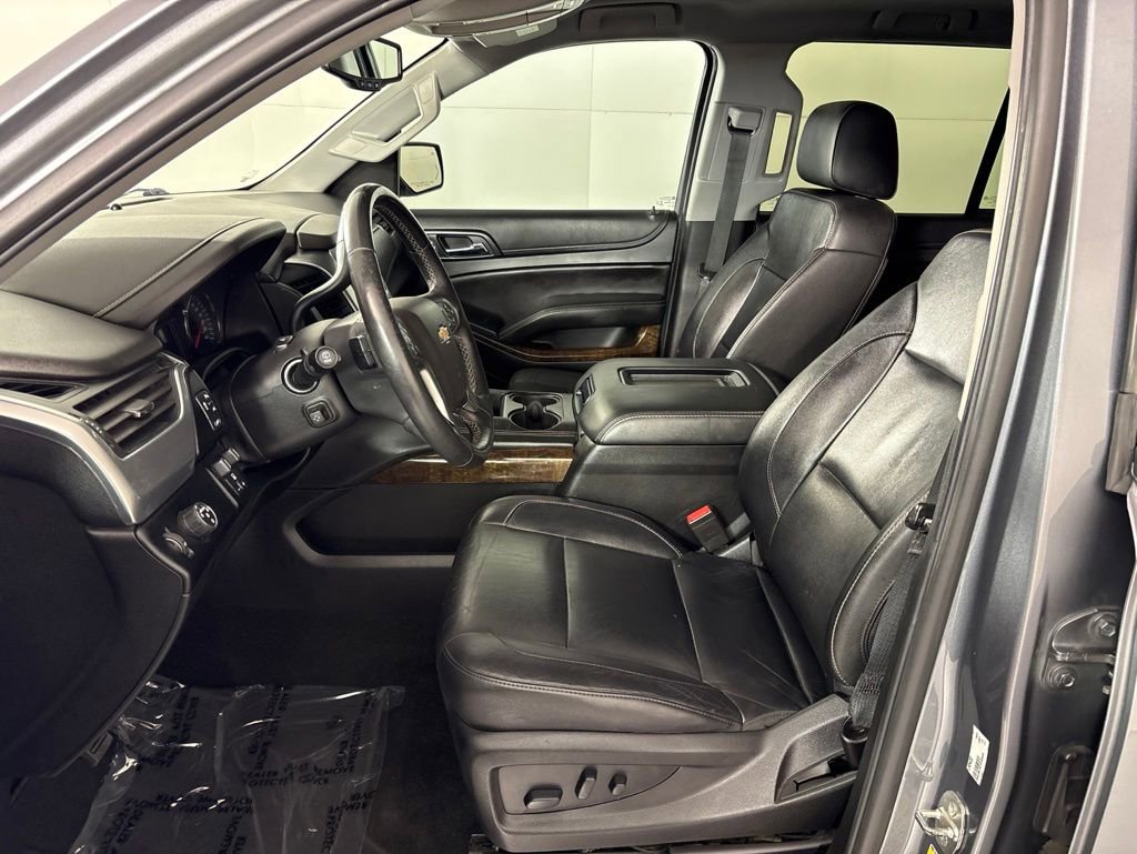Used 2018 Chevrolet Tahoe LT w/ Luxury Package RWD image 34
