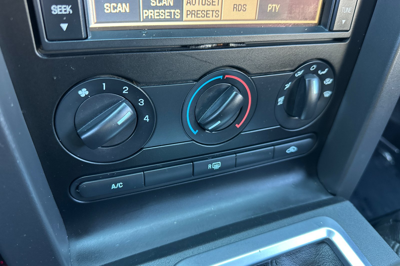 Used 2008 Ford Mustang GT Premium RWD image 26