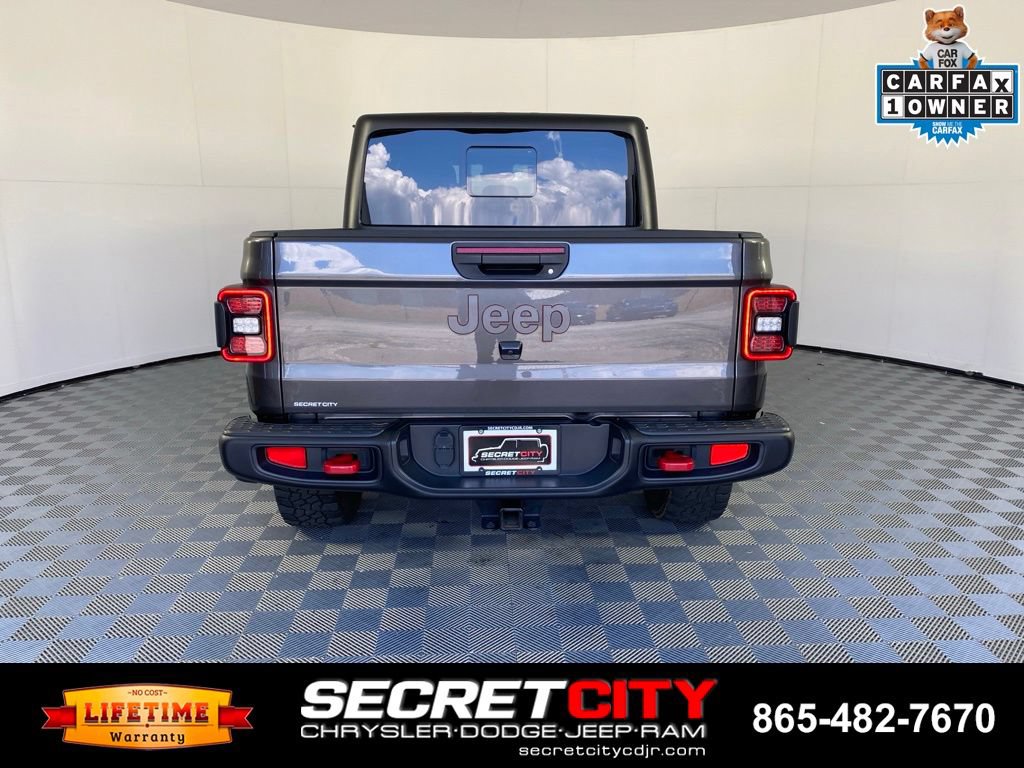 Used 2024 Jeep Gladiator Rubicon w/ Technology Group AWD/4WD image 6