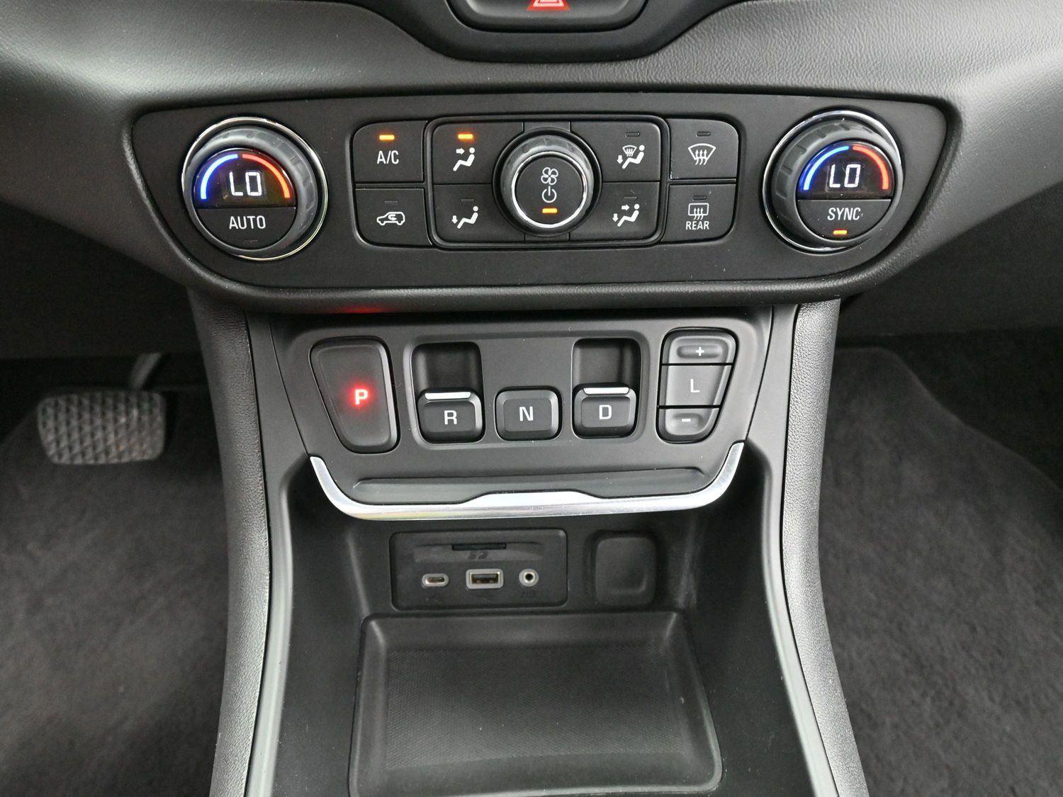 Used 2020 GMC Terrain Denali w/ Denali Premium Package image 26