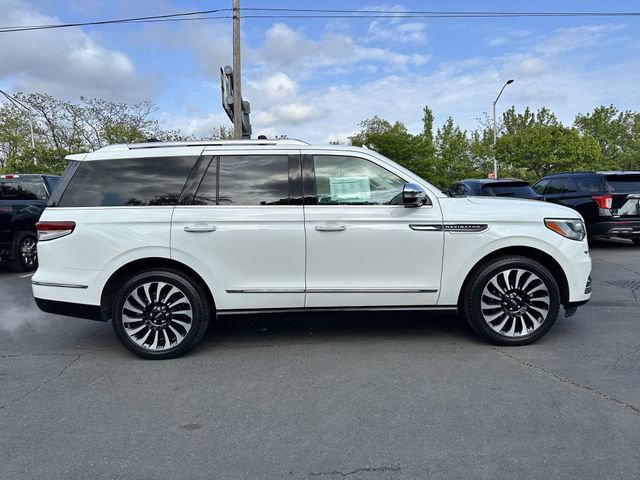 Certified 2023 Lincoln Navigator Black Label AWD/4WD image 4