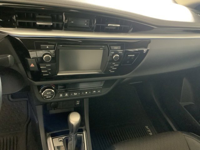 Used 2015 Toyota Corolla S image 18