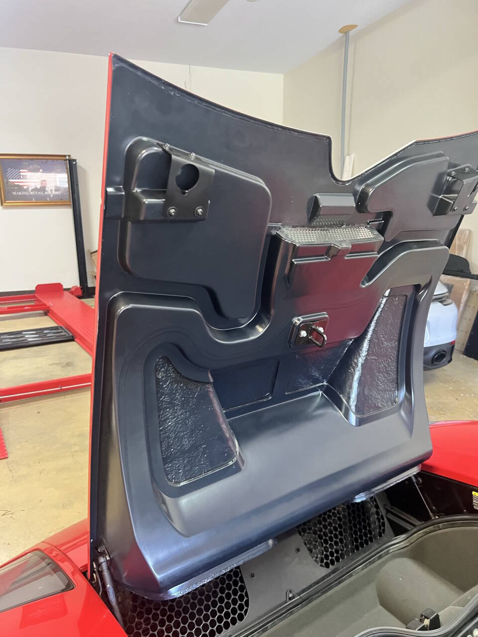 Used 2005 Ford GT RWD image 63