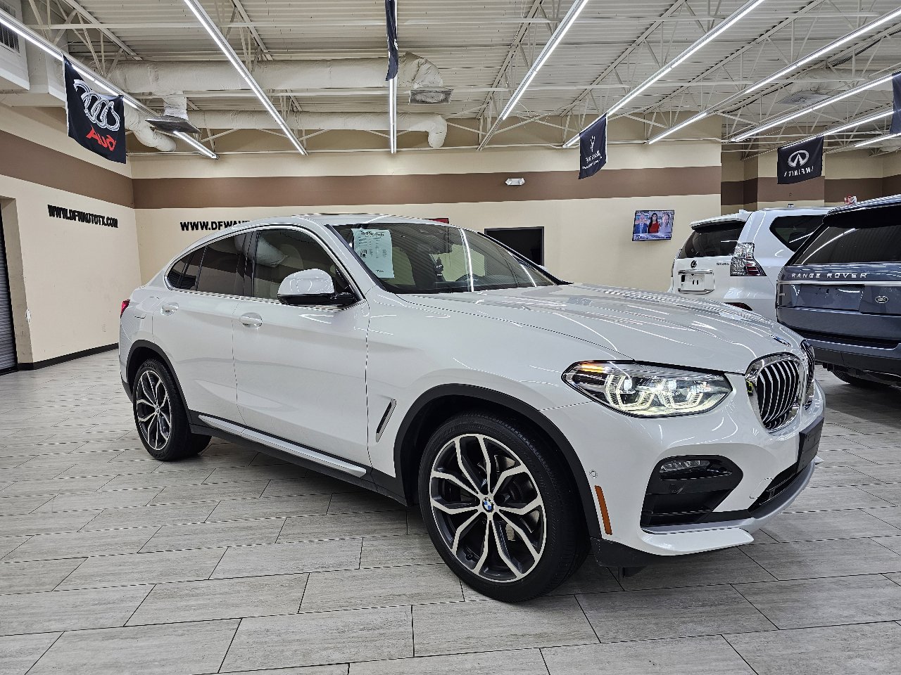 Used 2020 BMW X4 xDrive30i w/ Executive Package image 5