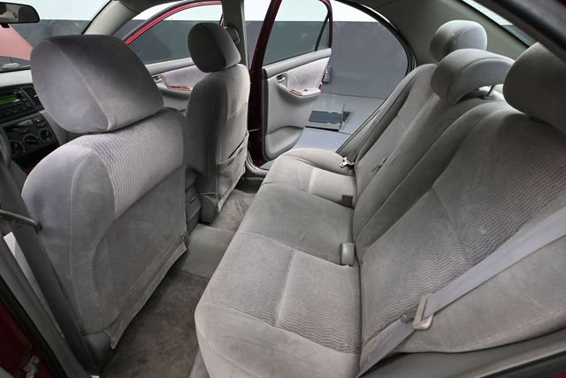 Used 2005 Toyota Corolla LE FWD image 31
