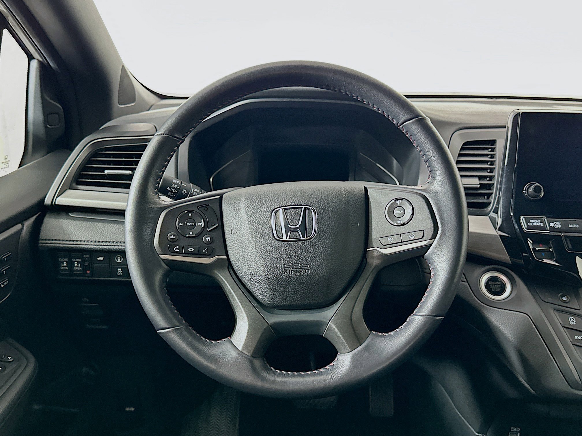 Used 2024 Honda Odyssey Sport image 18