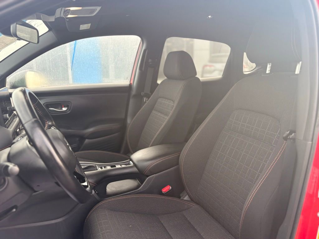 Used 2025 Honda HR-V Sport image 16