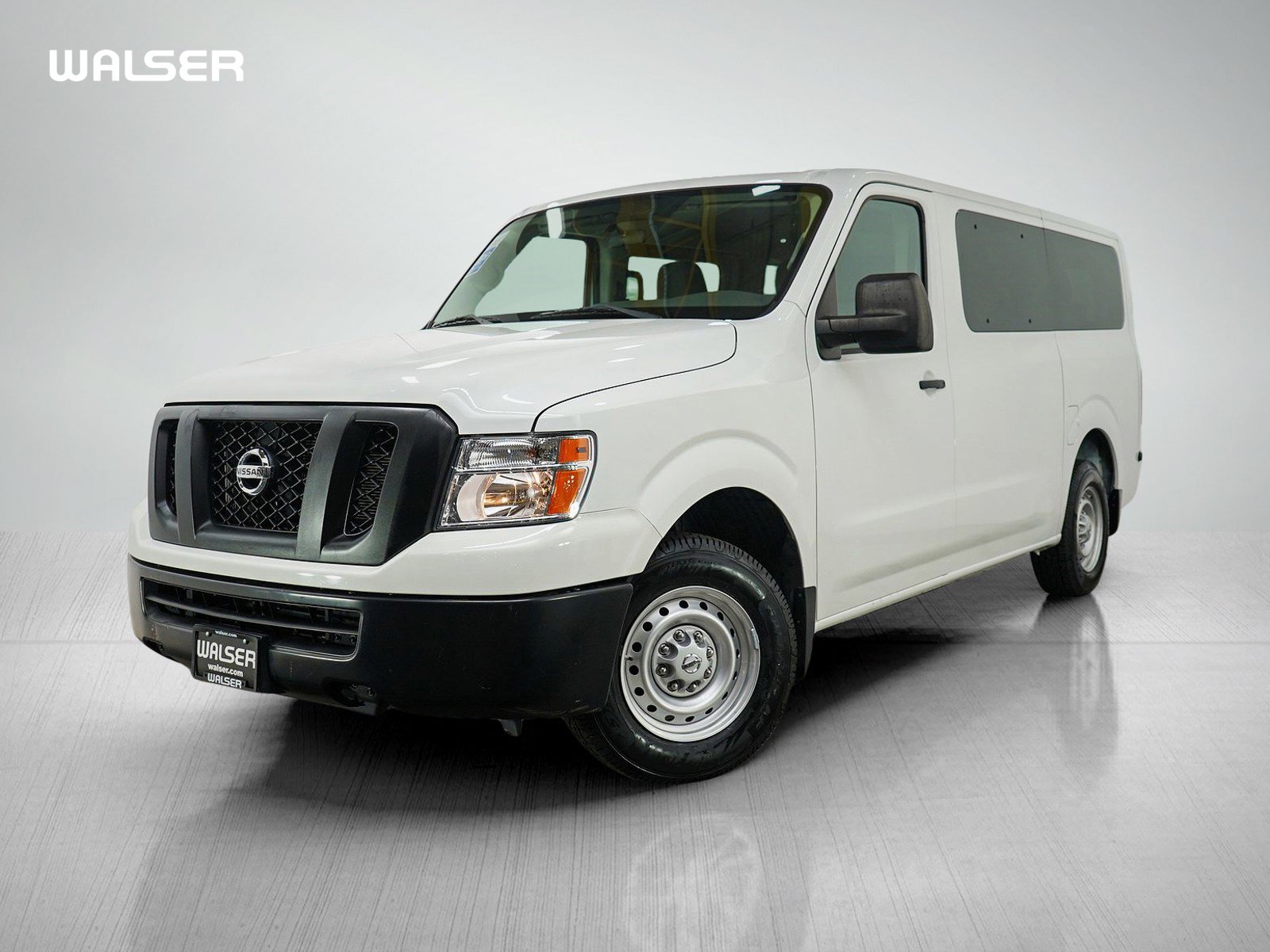 Used 2020 Nissan NV 3500 S RWD image 1