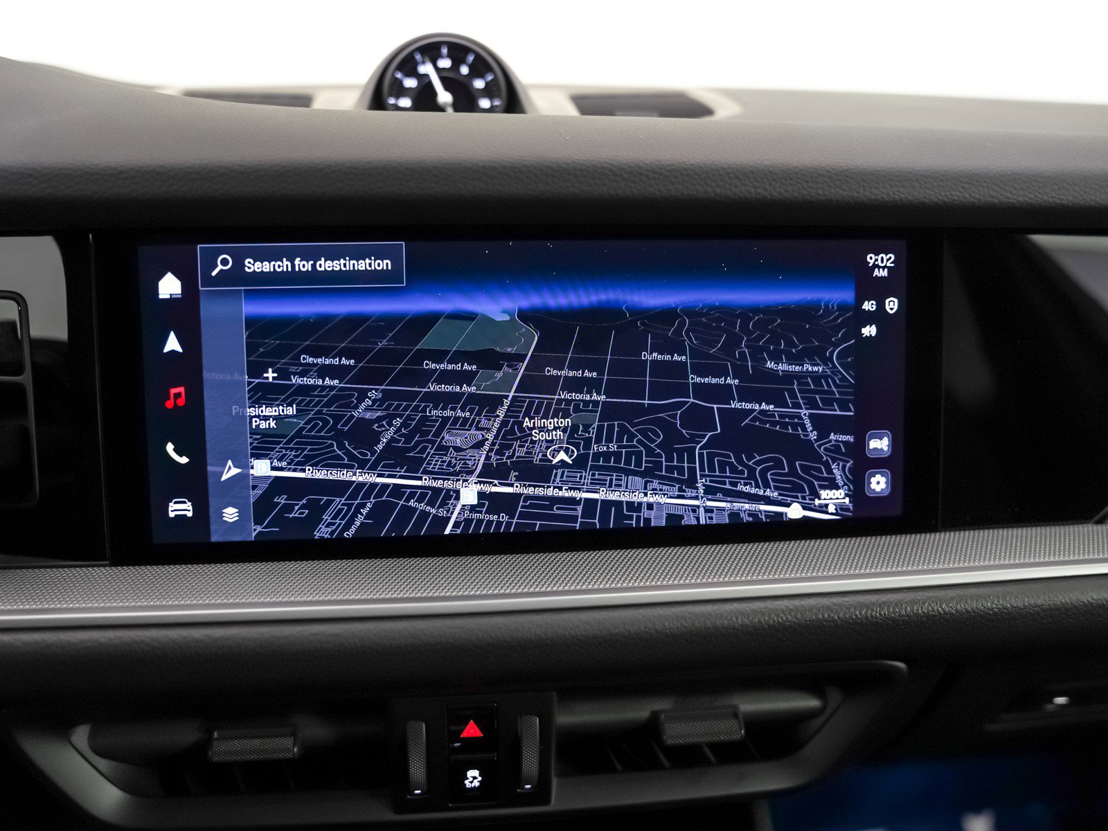 Certified 2025 Porsche Cayenne Coupe image 22