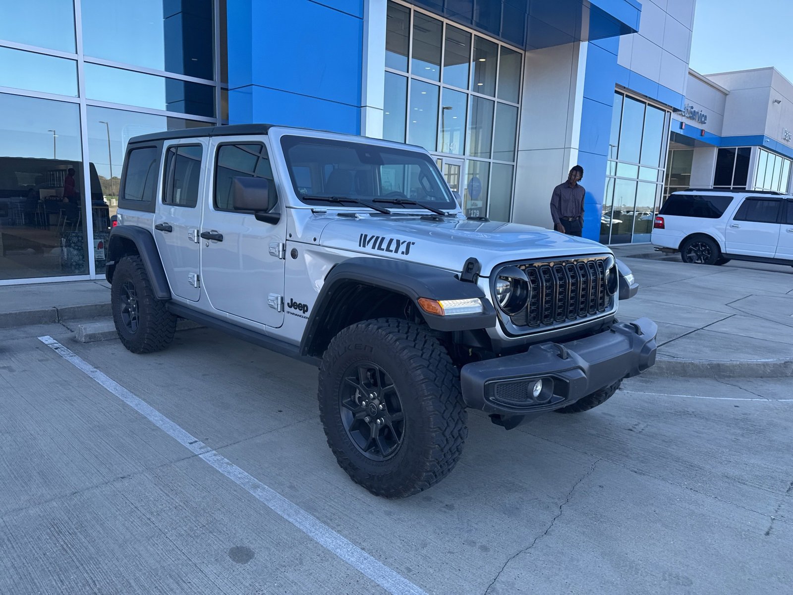 Used 2024 Jeep Wrangler Willys image 7