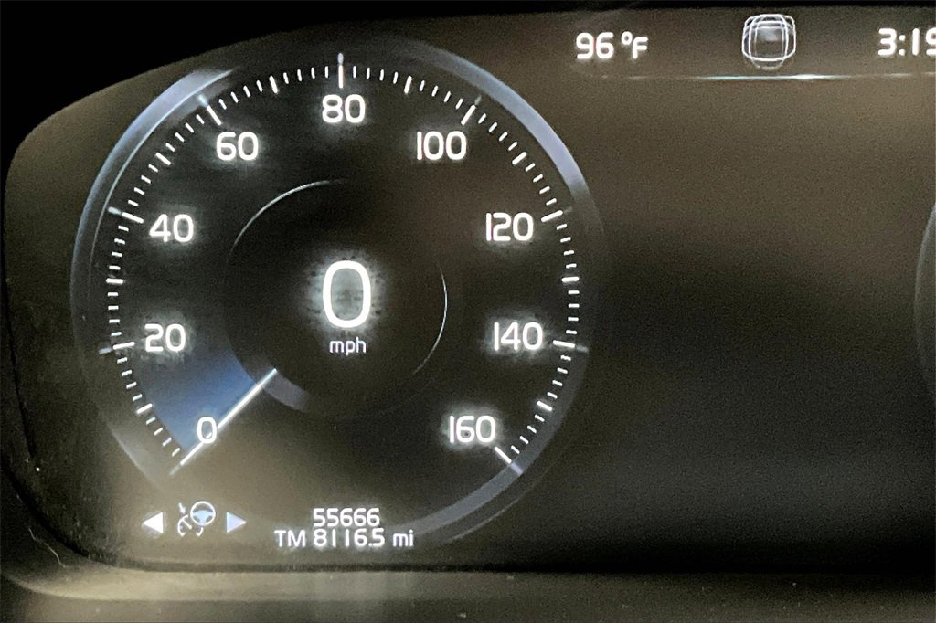 Used 2020 Volvo XC90 T6 Momentum image 13