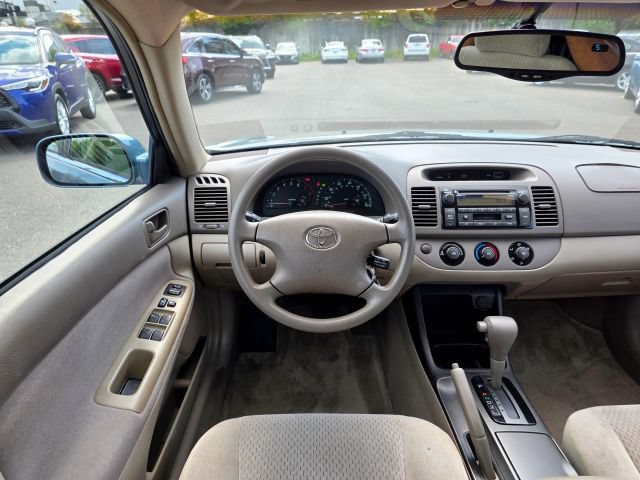 Used 2004 Toyota Camry FWD image 22