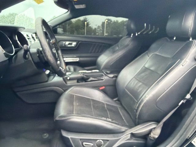 Used 2017 Ford Mustang Premium RWD image 18