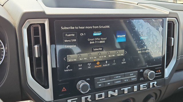 Used 2025 Nissan Frontier SV RWD image 13
