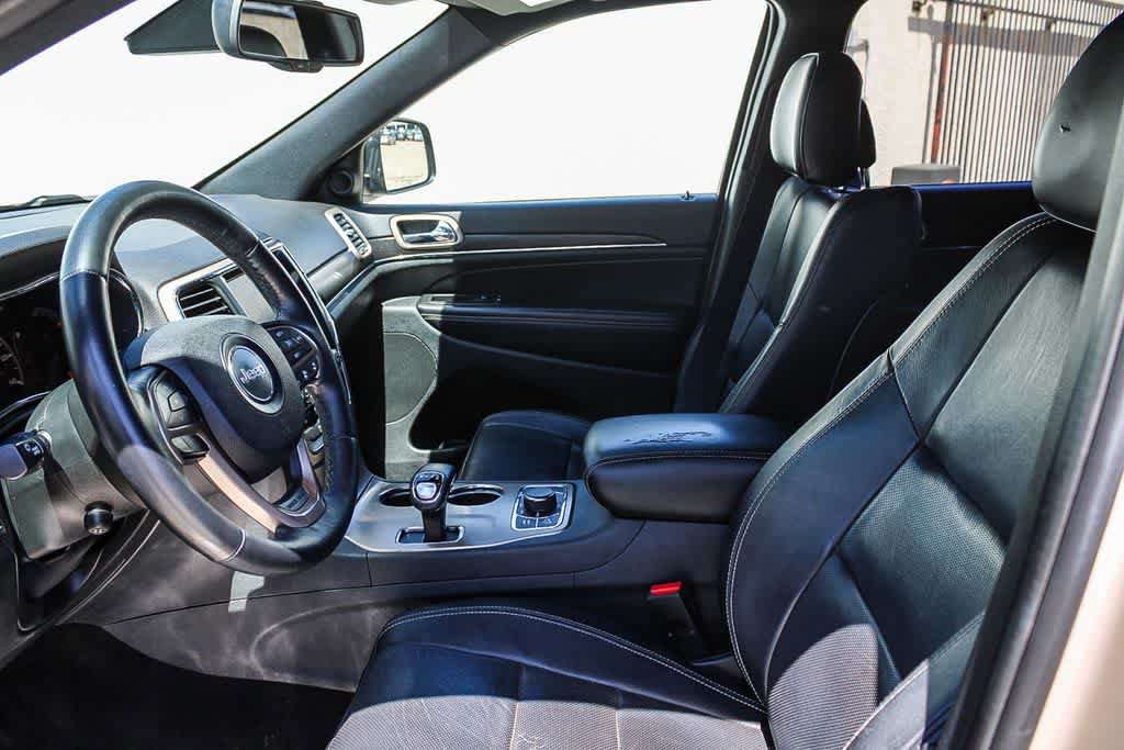 Used 2014 Jeep Grand Cherokee Limited w/ Luxury Group II AWD/4WD image 17