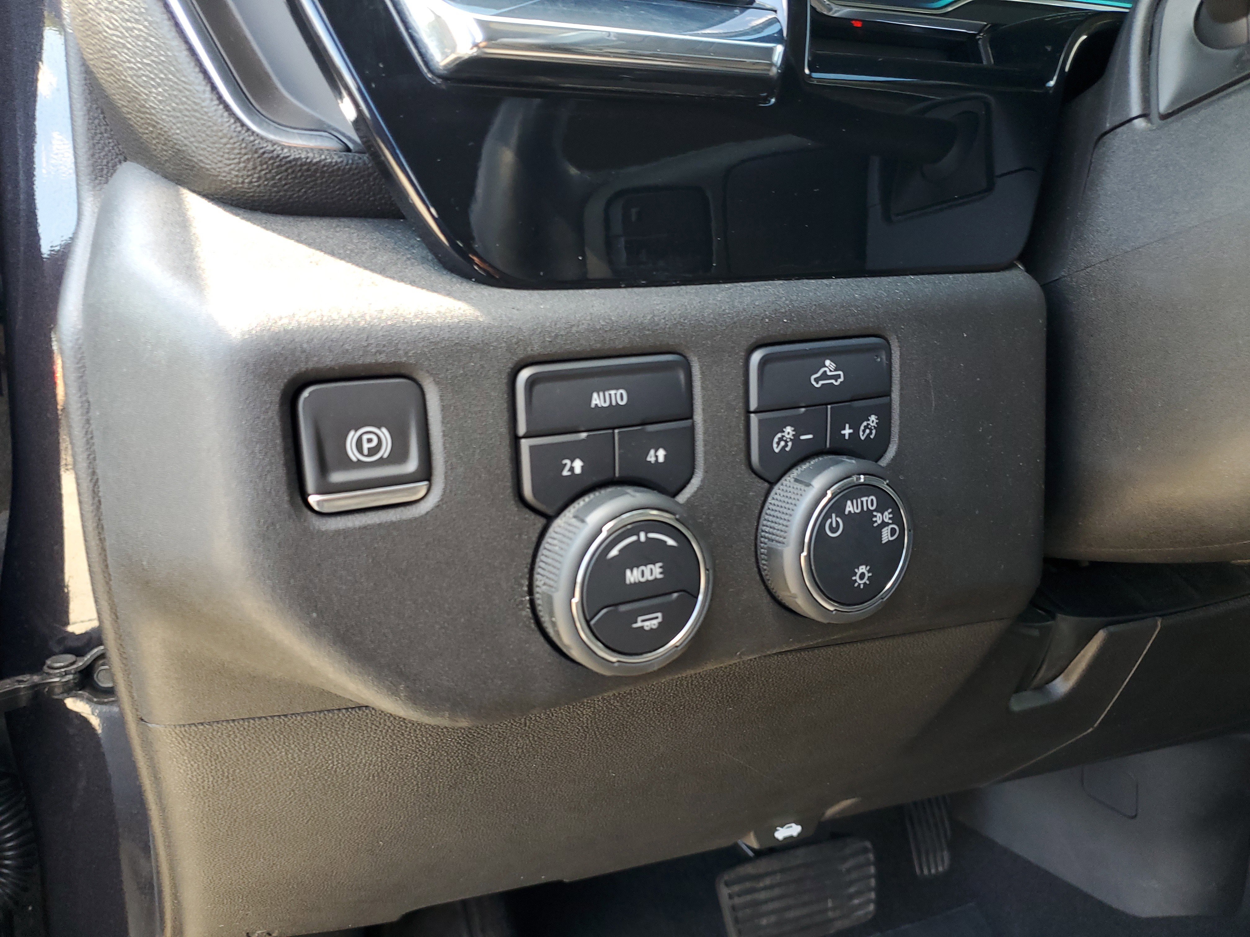 Used 2023 Chevrolet Silverado 1500 LT w/ Protection Package image 23