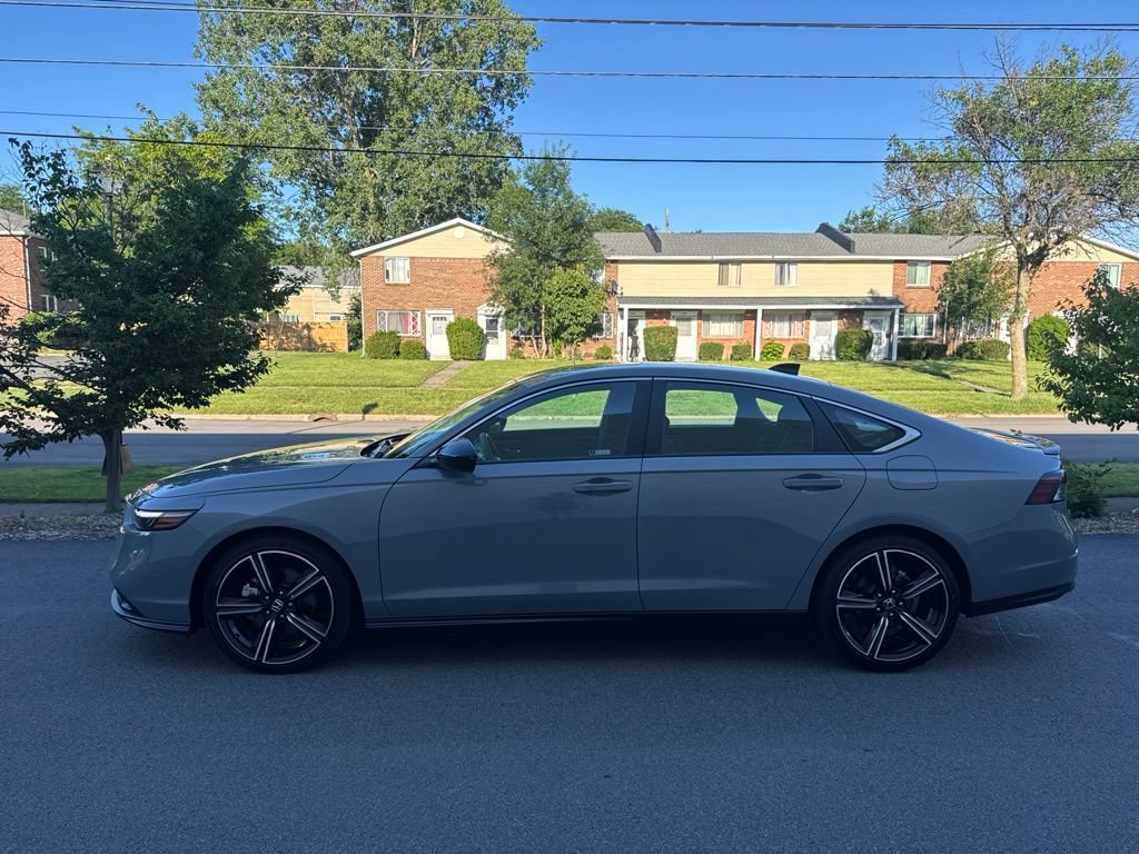 Certified 2025 Honda Accord Sport image 8