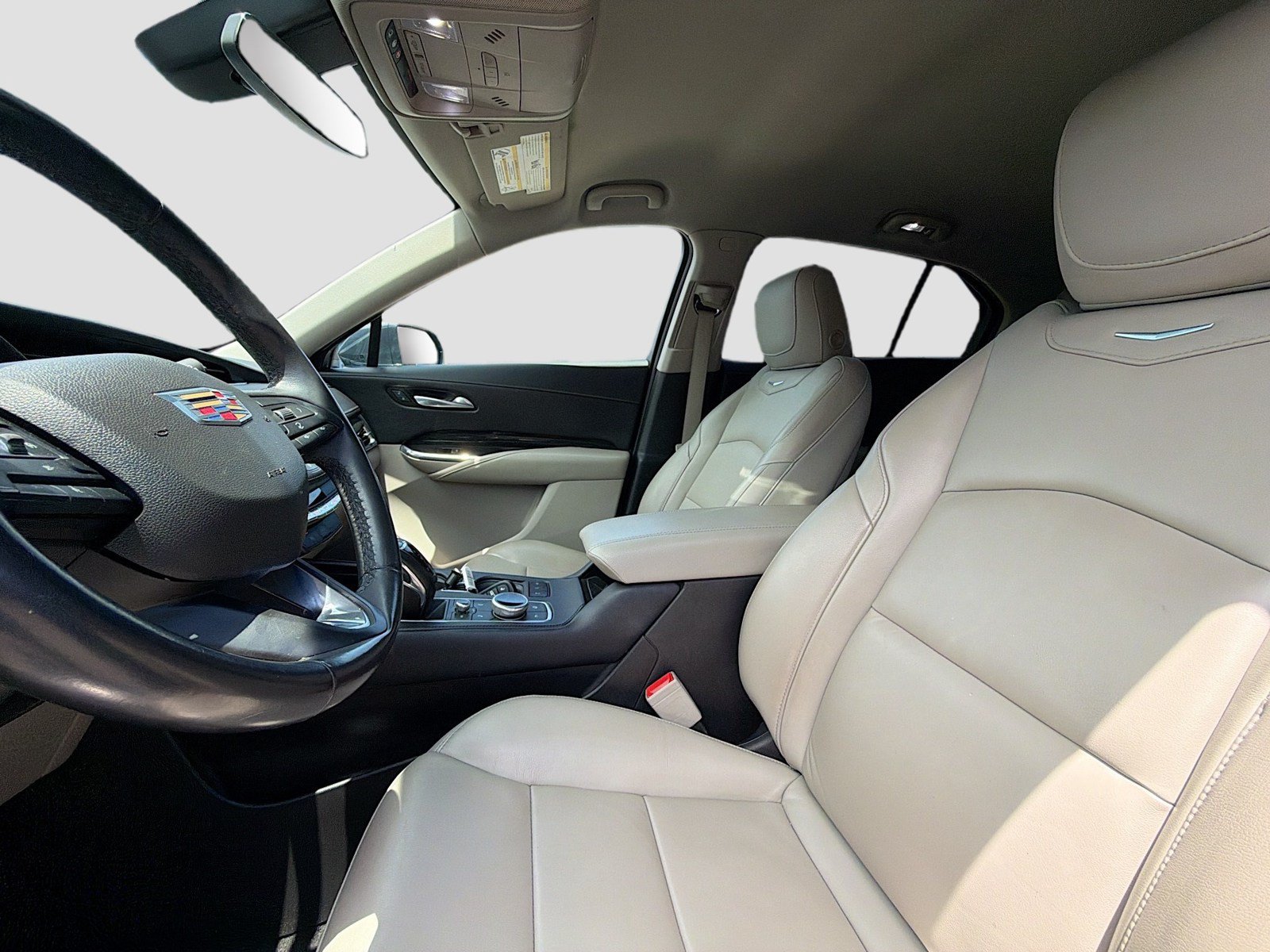 Used 2019 Cadillac XT4 Premium Luxury AWD/4WD image 12