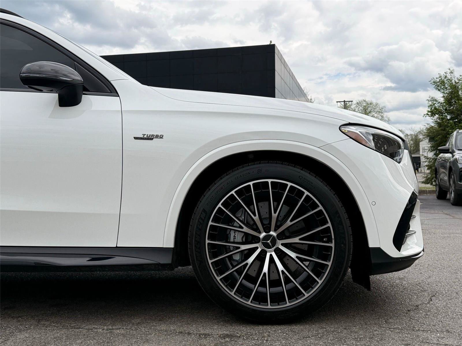 Used 2026 Mercedes-Benz GLC 43 AMG 4MATIC image 10