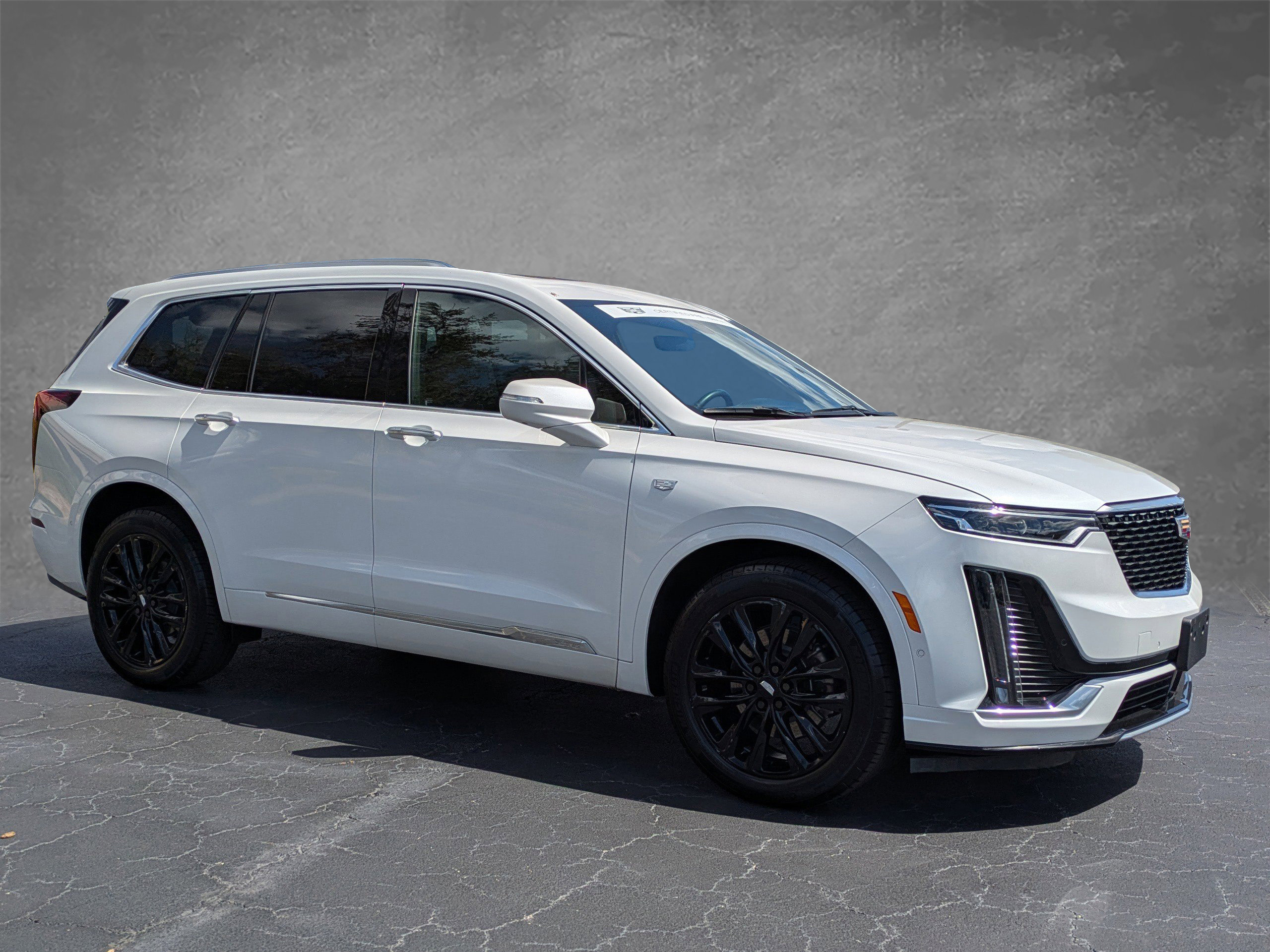 Certified 2023 Cadillac XT6 Premium Luxury w/ Platinum Package image 7