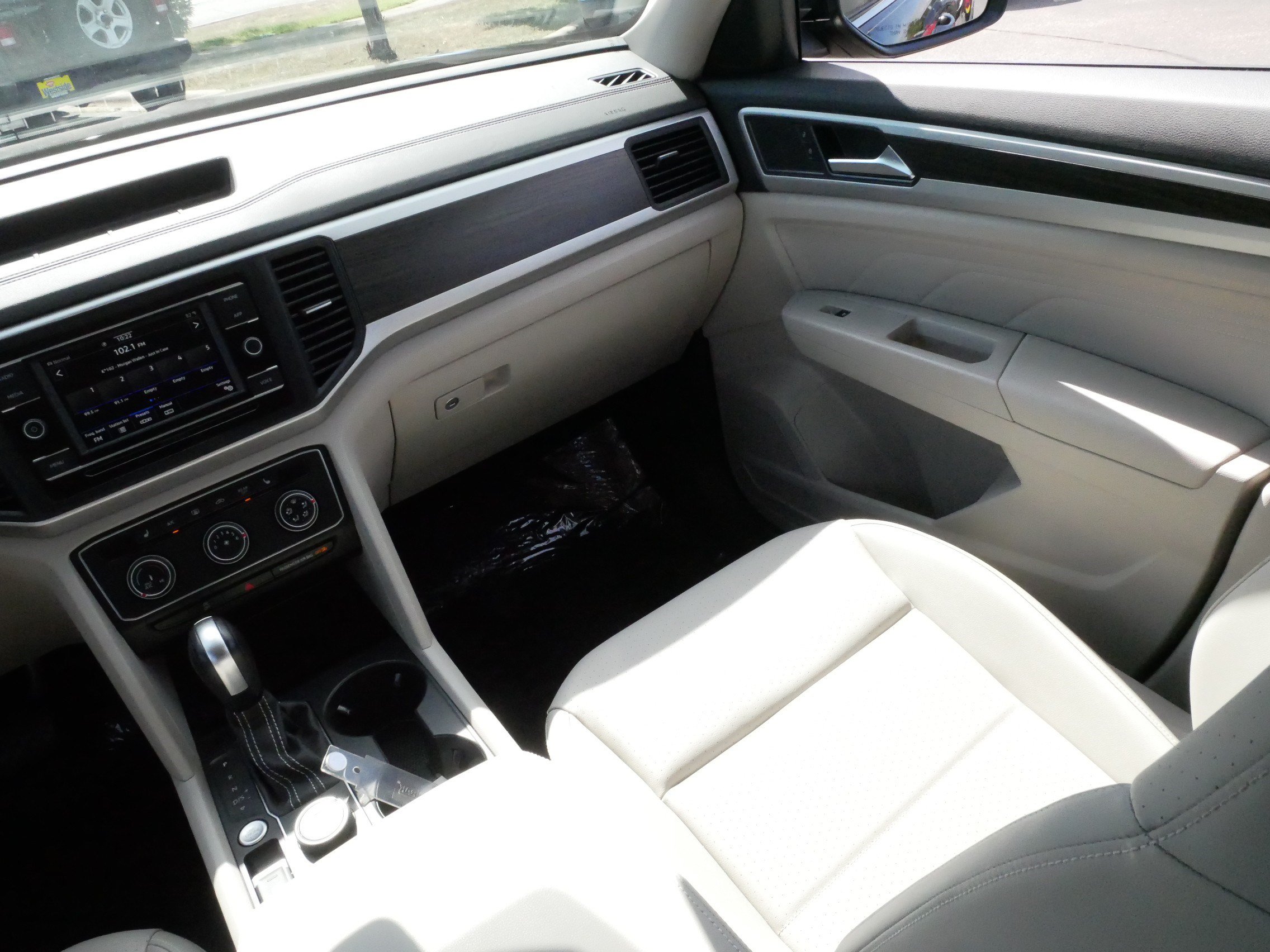 Certified 2023 Volkswagen Atlas SE AWD/4WD image 11