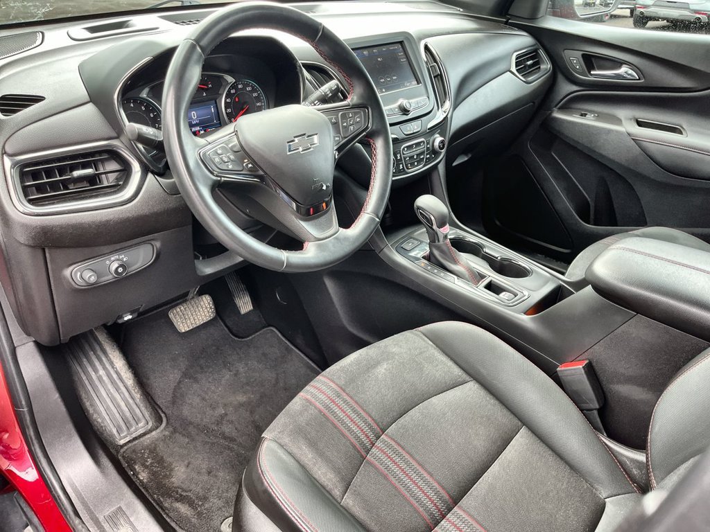 Used 2023 Chevrolet Equinox RS AWD/4WD image 10