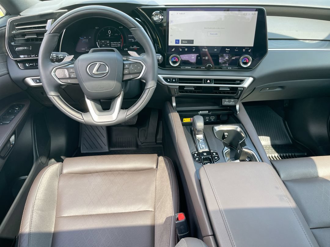Used 2025 Lexus RX 350 AWD w/ Convenience Package image 10