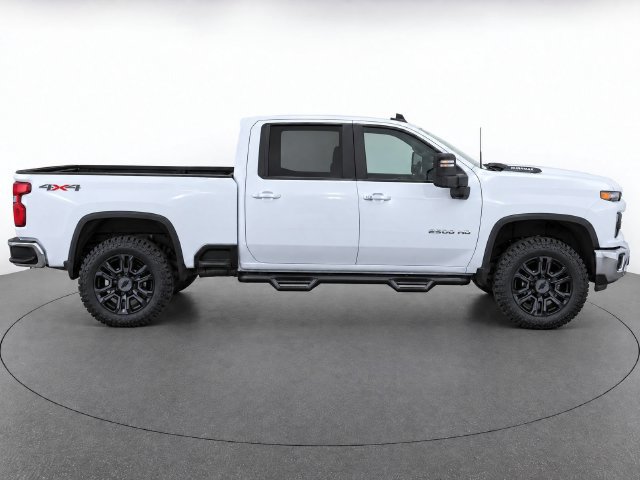 Used 2026 Chevrolet Silverado 2500 LT AWD/4WD image 9
