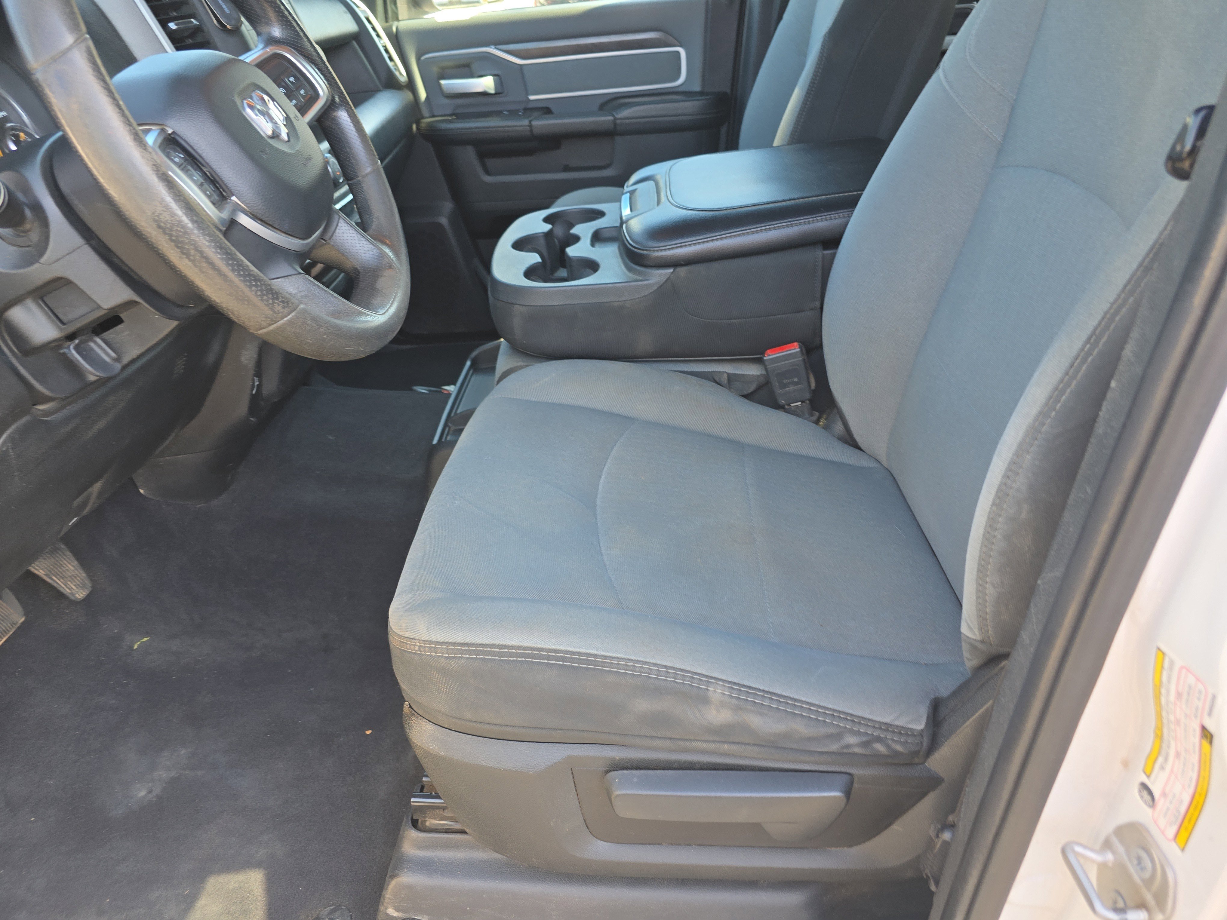 Used 2021 RAM 2500 Big Horn image 21