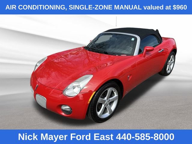 Used 2008 Pontiac Solstice Convertible w/ Convenience Package RWD image 3
