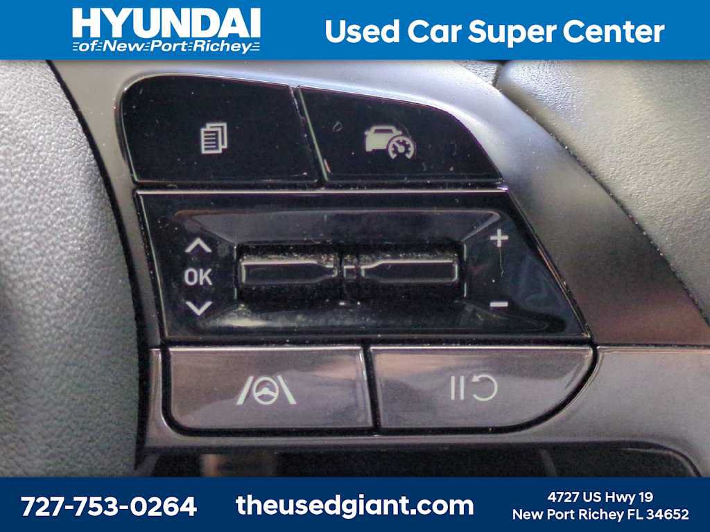 Used 2025 Hyundai Elantra Sport FWD image 25