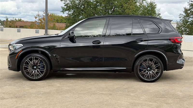 Used 2021 BMW X5 M Competition w/ Premium Package AWD/4WD image 4