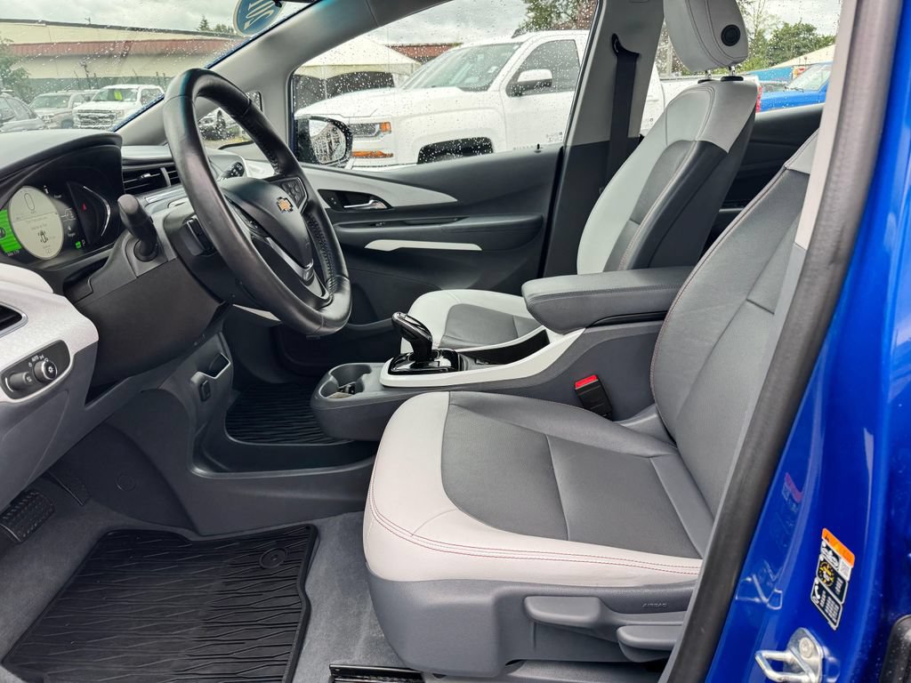 Used 2018 Chevrolet Bolt Premier w/ Driver Confidence II Package FWD image 19
