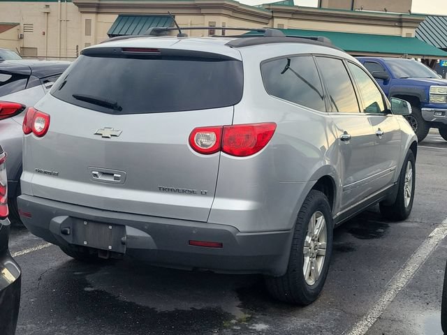 Used 2009 Chevrolet Traverse LT FWD image 3