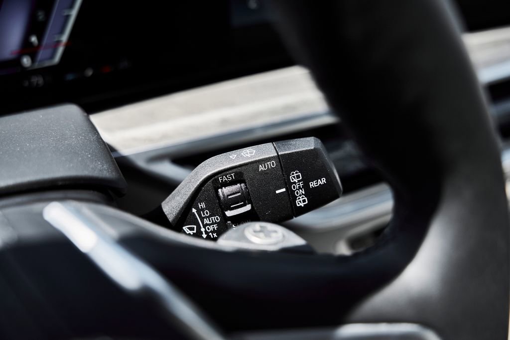 Used 2023 BMW ALPINA XB7 image 73