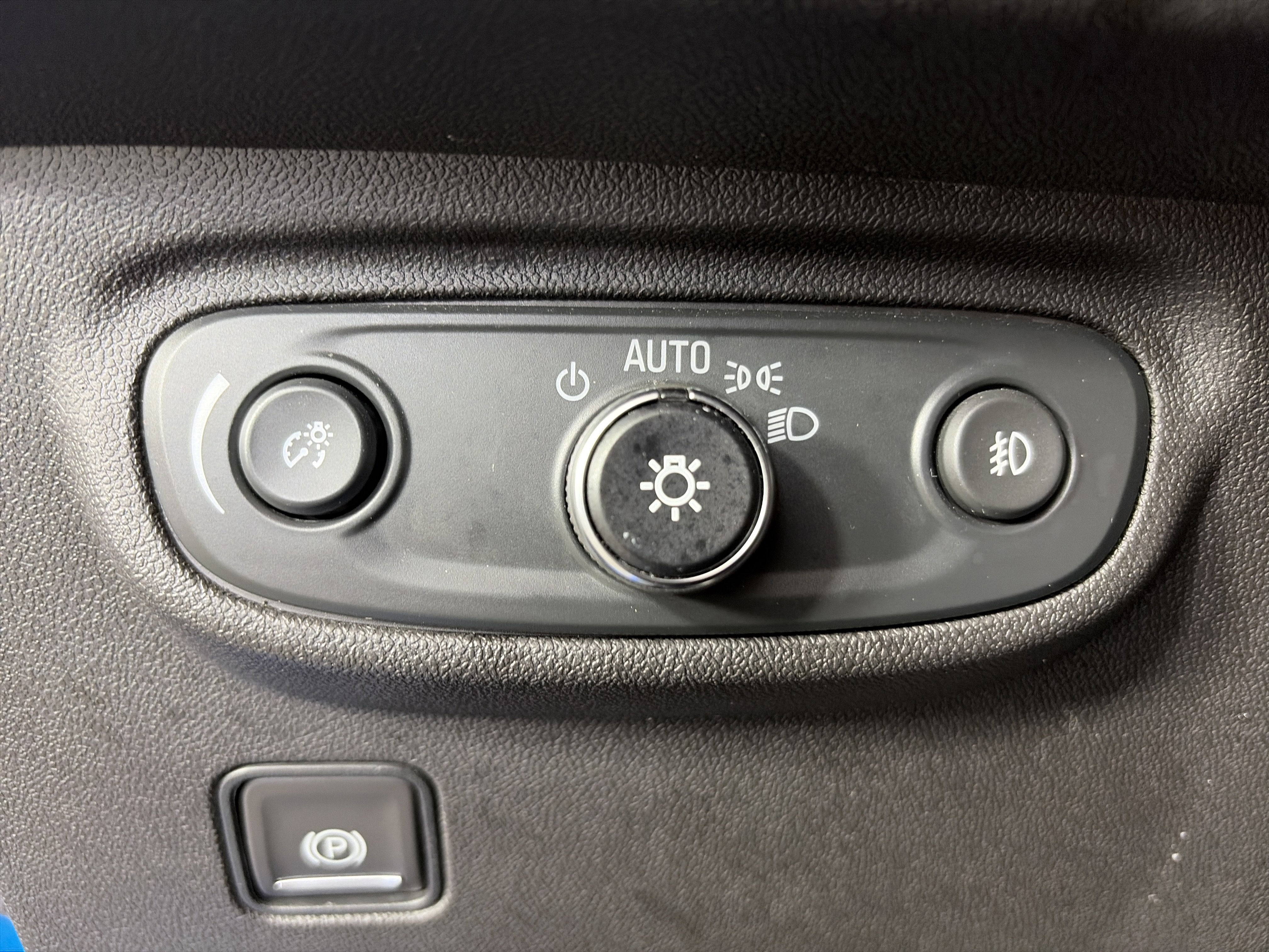 Used 2024 GMC Terrain SLT AWD/4WD image 34