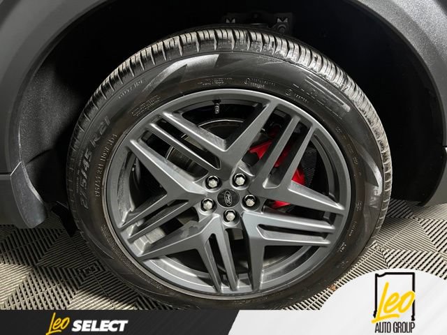 Used 2025 Ford Explorer ST AWD/4WD image 23