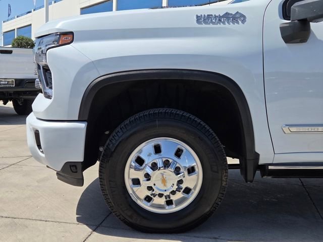 Certified 2026 Chevrolet Silverado 3500 High Country w/ High Country Premium Package AWD/4WD image 9