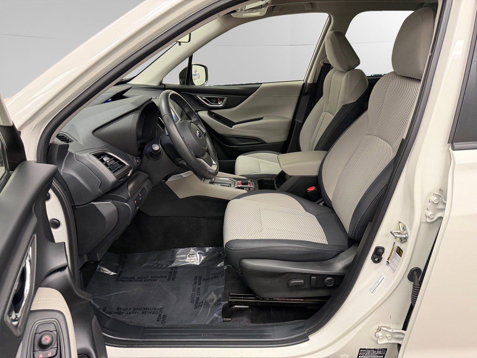 Used 2023 Subaru Forester Premium image 9