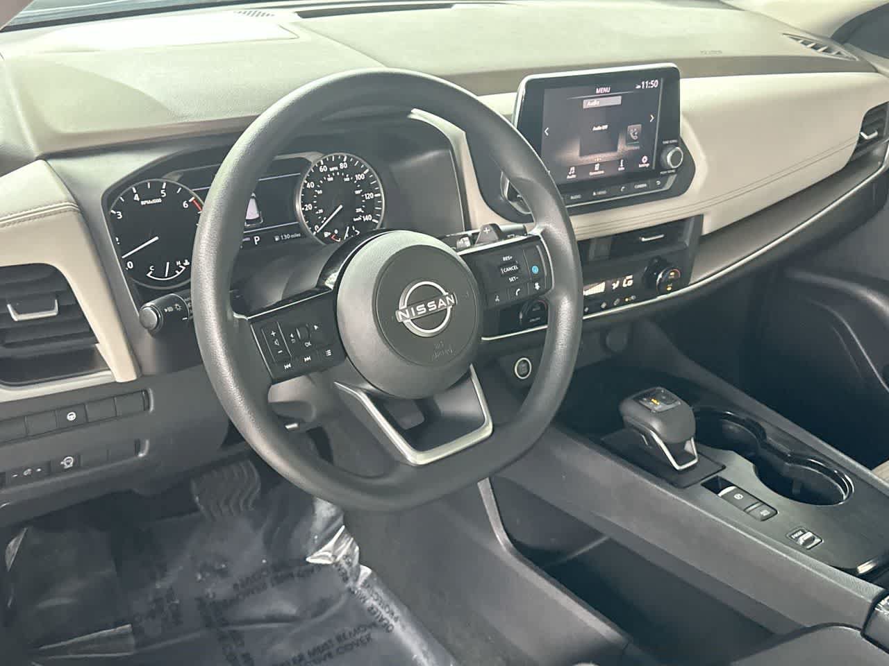 Used 2023 Nissan Rogue SV FWD image 13