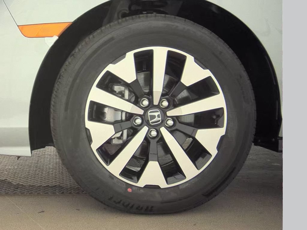 Used 2026 Honda Odyssey EX-L image 9