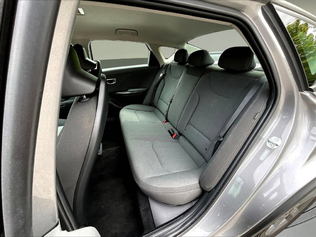 Used 2025 Kia K4 FWD image 23