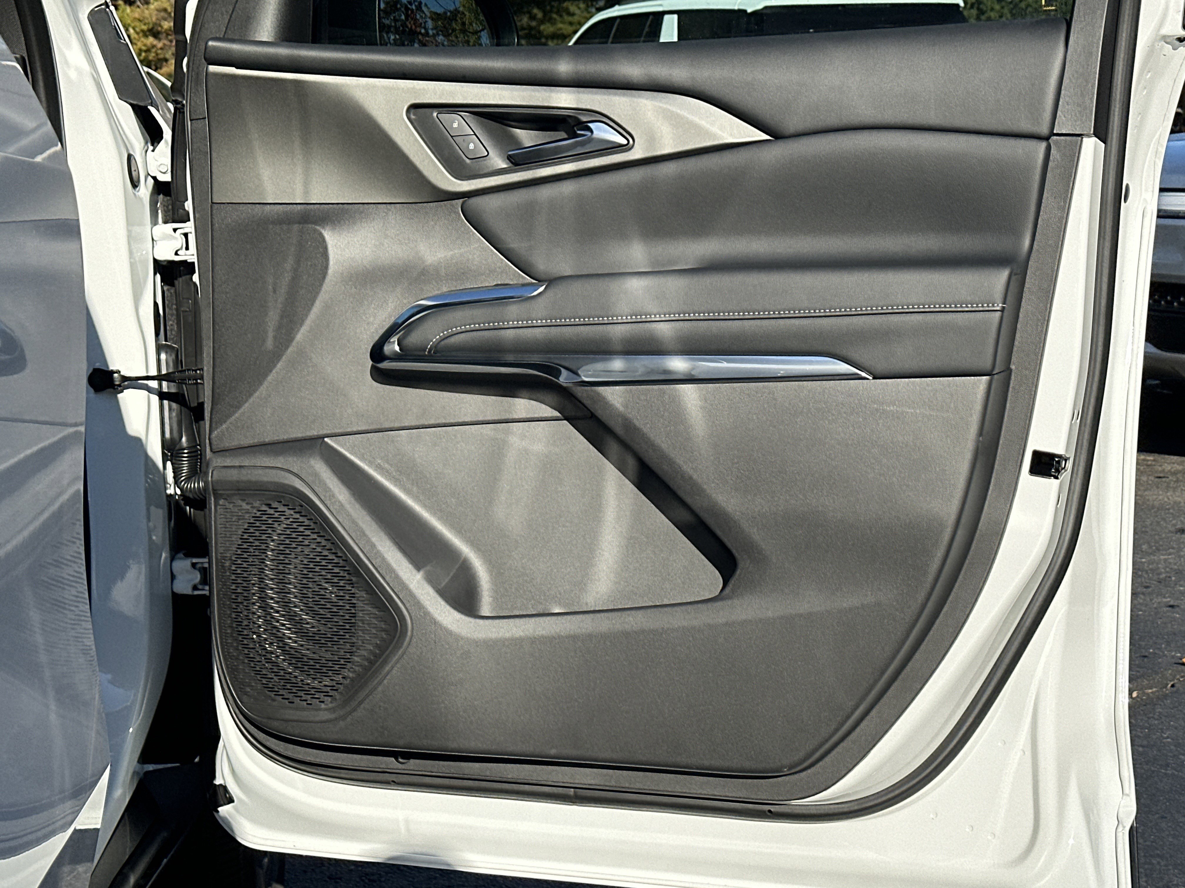 New 2026 Chevrolet Traverse LT w/ Sun and Wheel Package image 14