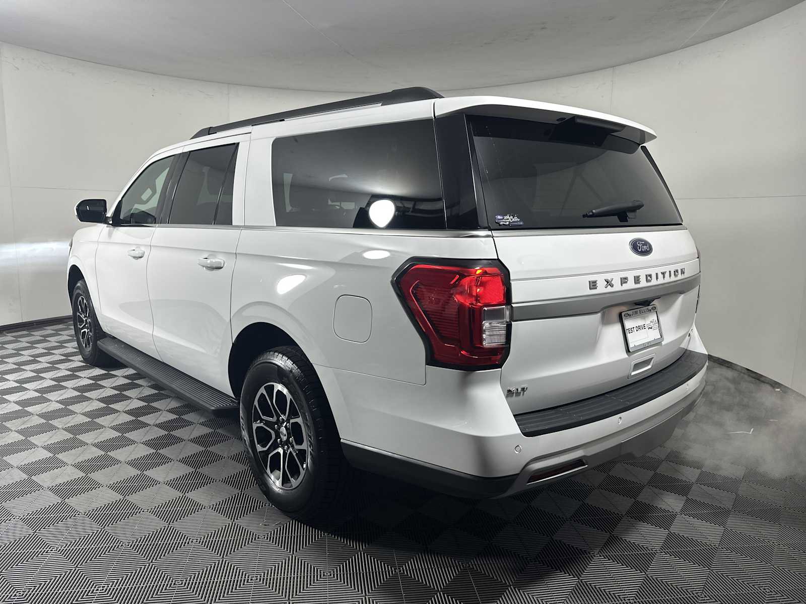 Certified 2024 Ford Expedition Max XLT AWD/4WD image 5