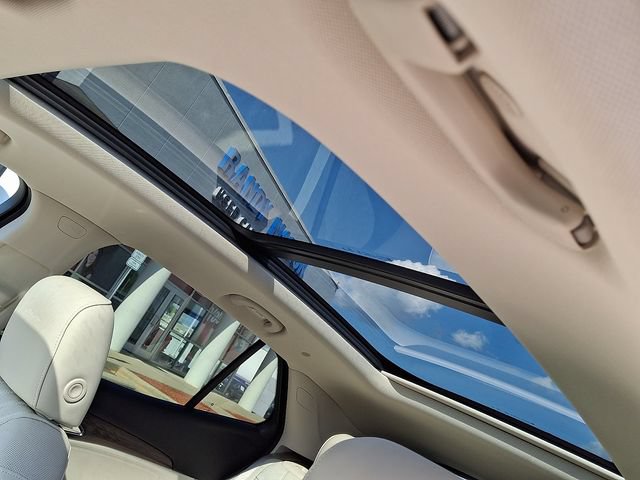 Used 2023 Buick Envision Avenir FWD image 11