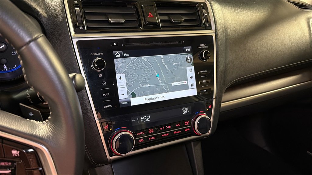 Used 2018 Subaru Outback 2.5i Limited image 32